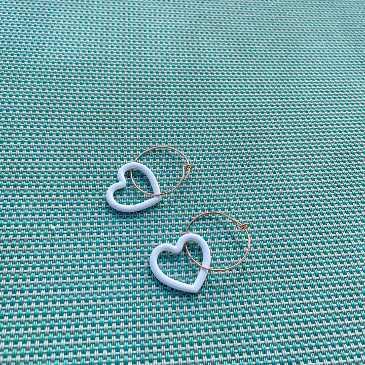 Aretes corazón blanco Accesoriosjeco 